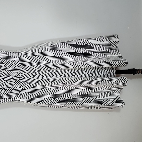 Banana Republic Chevron A-Line Midi Dress Black Ivory Size 6 - Picture 3 of 8
